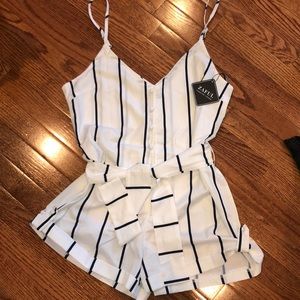 Zaful One Piece Short Romper White & Navy Striped